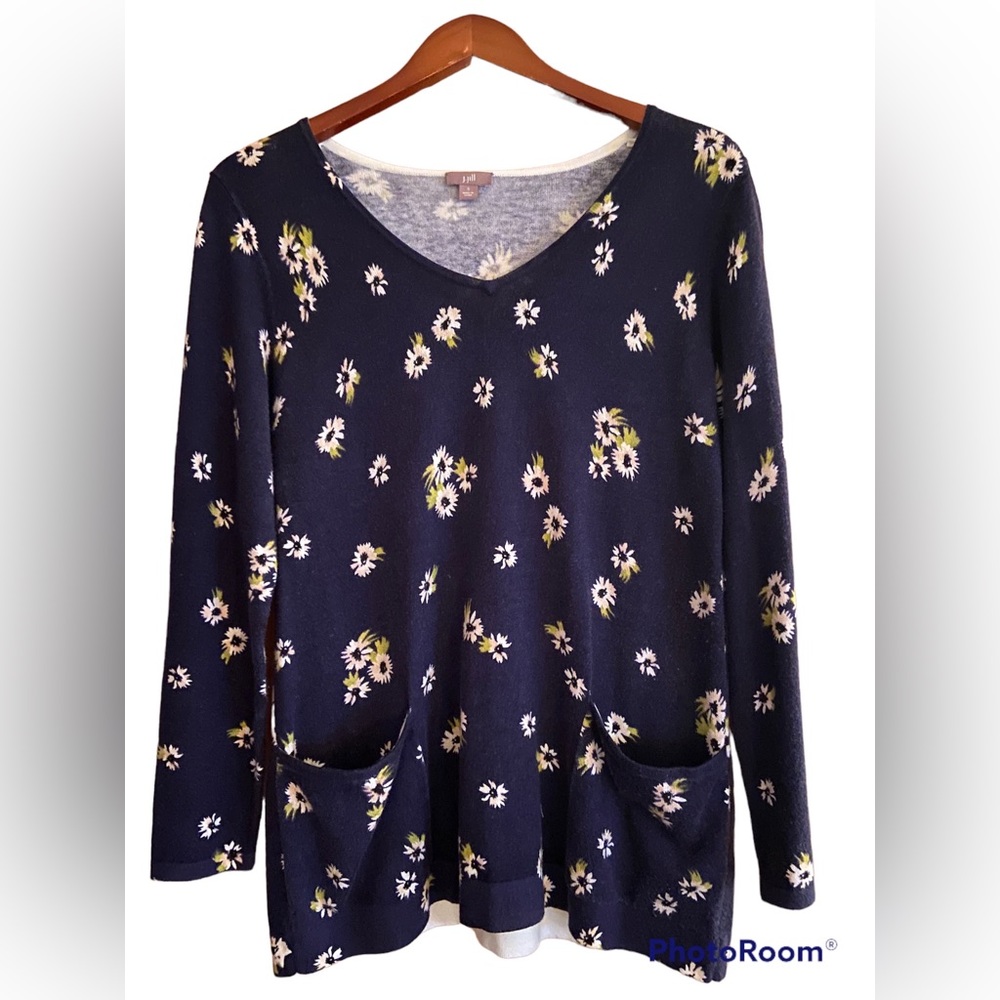 J.Jill V-neck Soft Sweater Tunic w/pockets - Like new condition- Size S